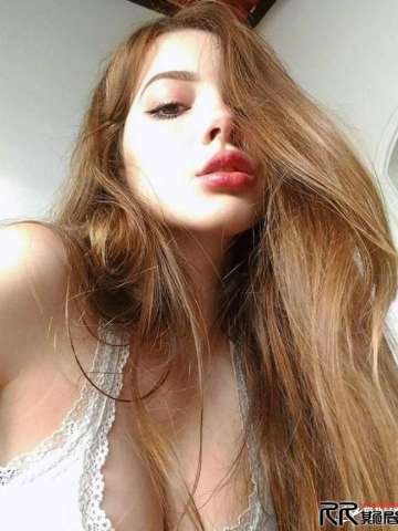 17岁俄罗斯妹子和17岁的巴西妹子