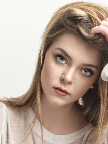 [jpg]2024.6.11美女壁纸24P 有水印