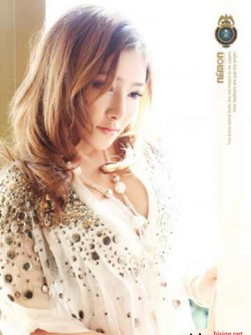 身材完全，天使面孔，人间胸器30P 无水印